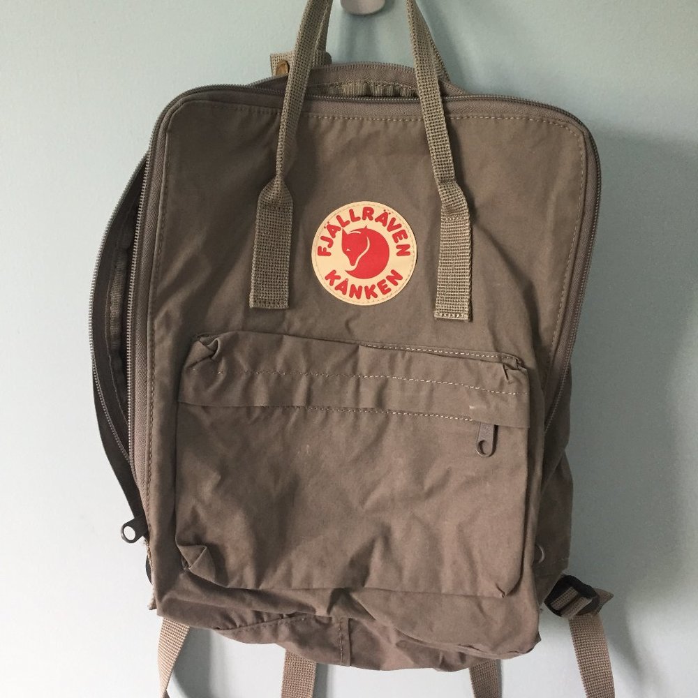 Fjallraven Kanken backpack mini